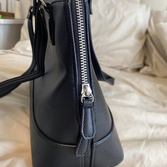 Kennth Cole Reaction Satchel Black Handbag Purse Shoulder Bag - Picture 7 of 9